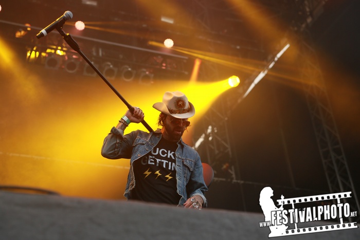 Yelawolf