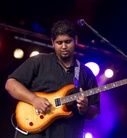 Cambridge-Folk-20120727 Raghu-Dixit-Cz2j6032