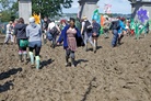 Glastonbury-2011-Festival-Life-Lara--53