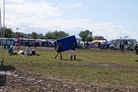 Glastonbury-2011-Festival-Life-Lara--58