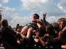 WOA Wacken Open Air 2006 0419 Fear Factory CrowdsurfingAudience Publik