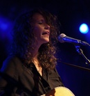 20111006 Sarah-Lee-Guthrie-And-Johnny-Irion-Debaser---Malmo--0351